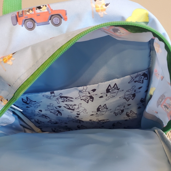 Bluey 2 Piece Backpack Set with Detachable Insulated Lunch Bag - Picture 7 of 11